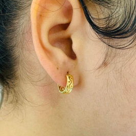 BRINCO ARGOLA COM DETALHE