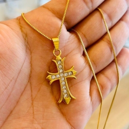 CRUCIFIXO EM ZIRCONIA