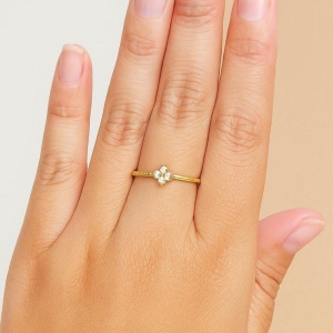 ANEL FLOR DELICADA ZIRCONIA