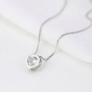 COLAR CORAÇAO PONTO DE LUZ PEQUENO