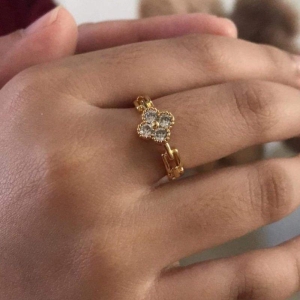 ANEL INSPIRAÇÃO VIRGINIA 2 QUADRADOS AO LADO