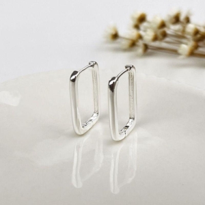 ARGOLA RETANGULA LISA M