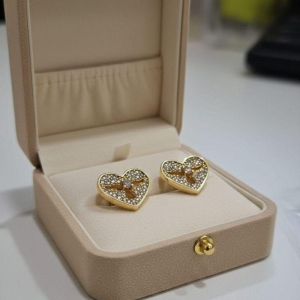 BRINCO CORAÇÃO PASSARO VAZADO