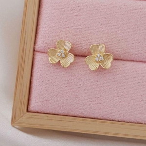 BRINCO TREVO C/ ZIRCONIA