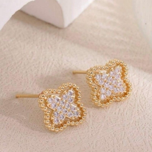 Brinco Trevo pino zirconia c borda de bolinha