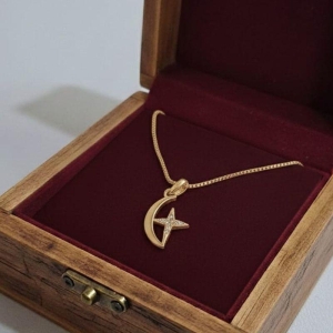 COLAR LUA ESTRELA CRAVEJADA