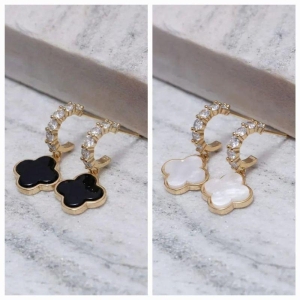 Brinco Trevo meia agorla c zirconia