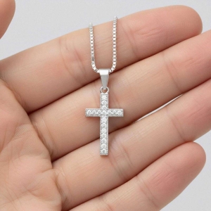 COLAR CRUZ CRAVEJADA