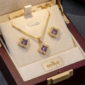 CONJUNTO  TREVO LILAS CRAVEJADO