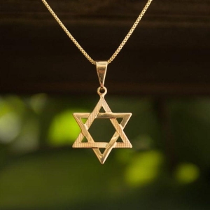 PINGENTE ESTRELA DE DAVI