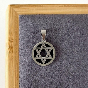 PINGENTE ESTRELA DE DAVI