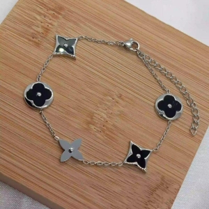 PULSEIRA  TREVO PRETO