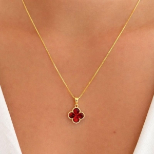 COLAR TREVO VERMELHO