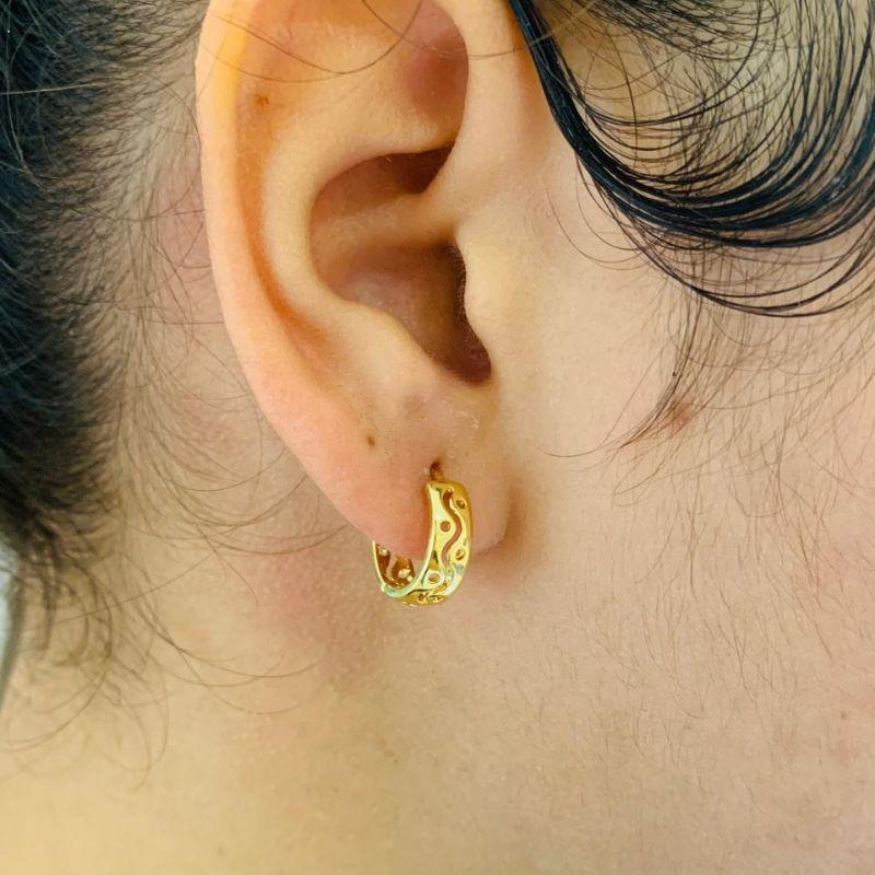 BRINCO ARGOLA COM DETALHE