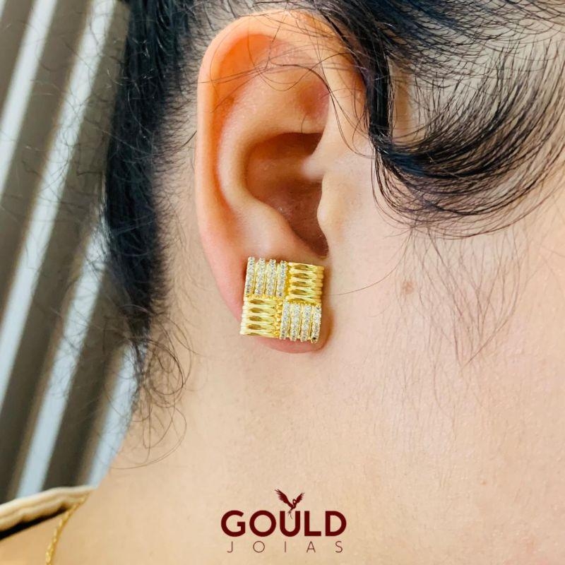 BRINCO QUADRADO DETALHES