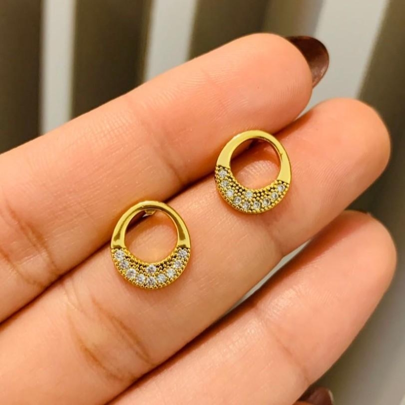 BRINCO ARO VAZADO COM ZIRCONIA