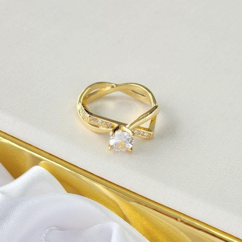 ANEL SOLITARIO TRANÇADO C/ ZIRCONIA