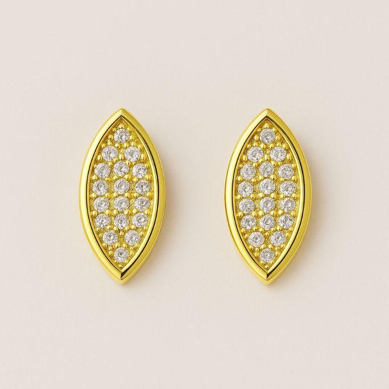 BRINCO AMENDOA CRAVEJADO