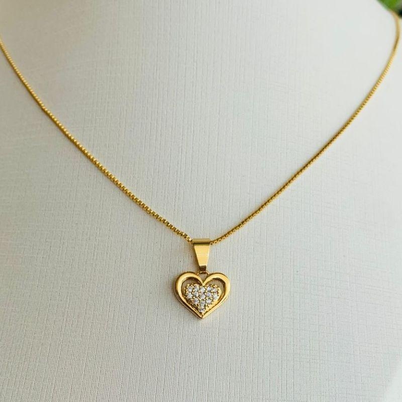 COLAR CORAÇAO MEIO CRAVEJADO