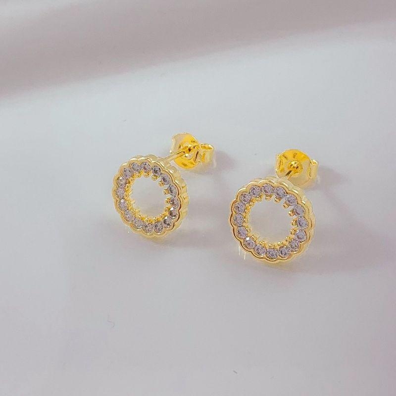 BRINCO REDONDO VAZADO CRAVEJADO