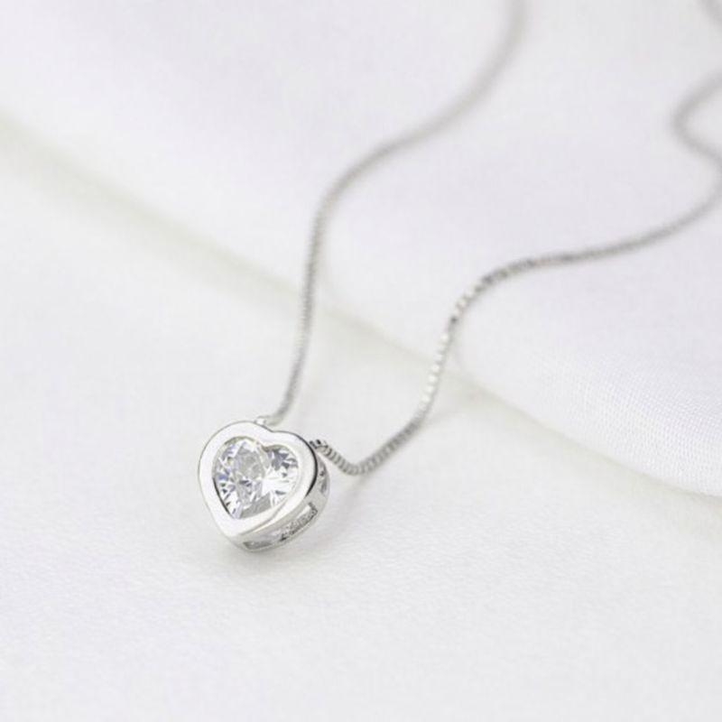 COLAR CORAÇAO PONTO DE LUZ PEQUENO