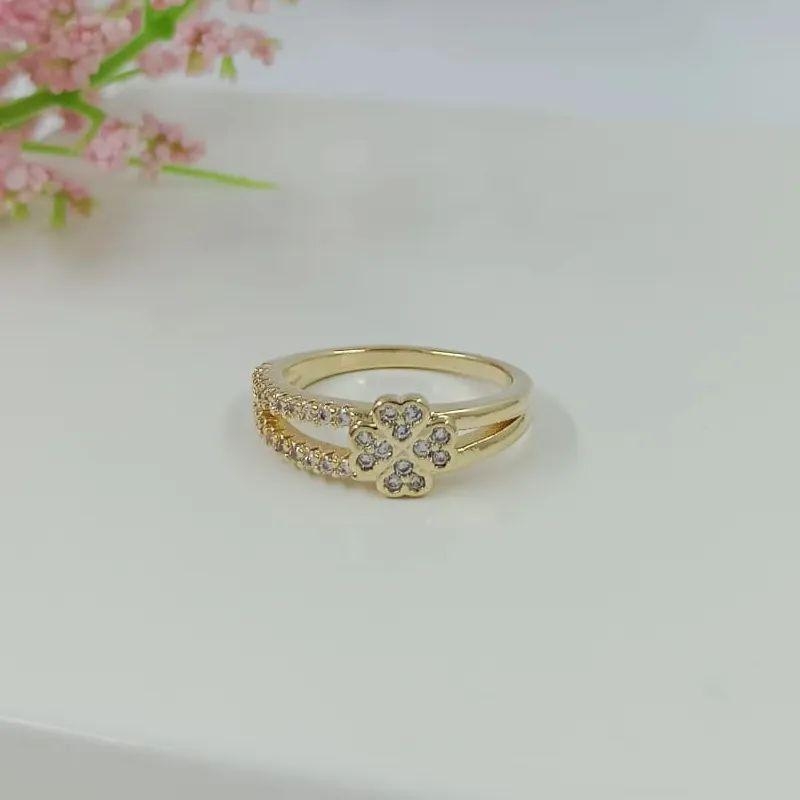 ANEL TREVO CRAVEJADO