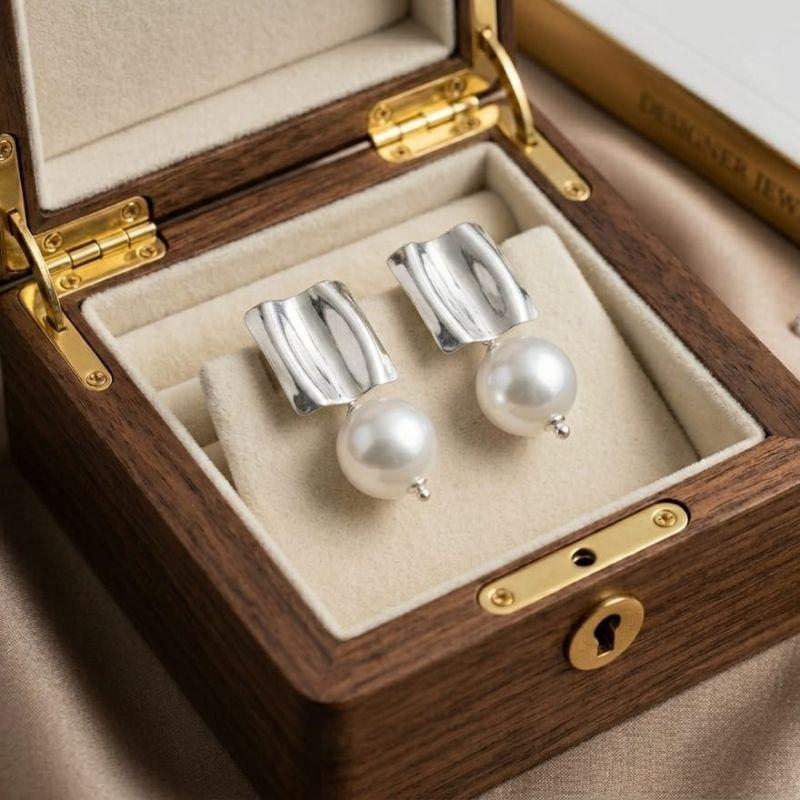 BRINCO QUADRADO/ PEROLA