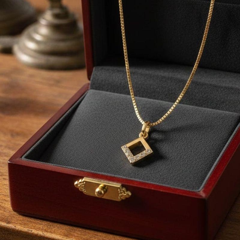 COLAR QUADRADO C/ ZIRCONIA