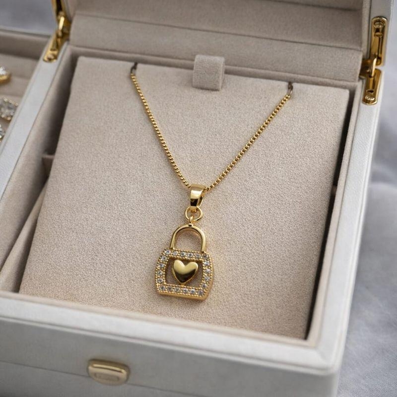 COLAR CADEADO CORAÇAO CRAVEJADO