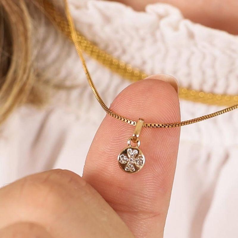 COLAR CIRCULO TREVO CRAVEJADO