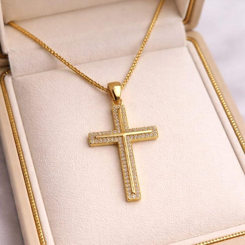 COLAR CRUZ CRAVEJADA