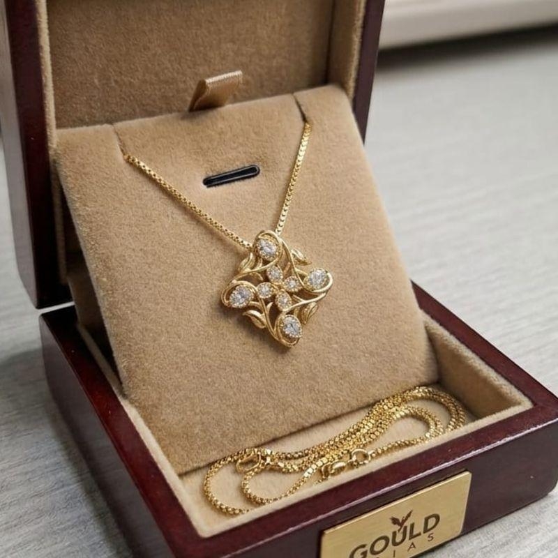 COLAR FLOR C/ FOLHAS