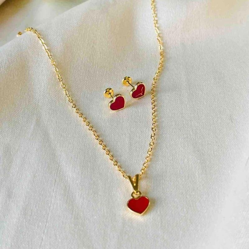 CONJUNTO CORAÇAO VERMELHO INFANTIL