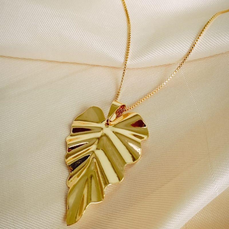 CORRENTE/ PINGENTE FOLHA MARTELADA