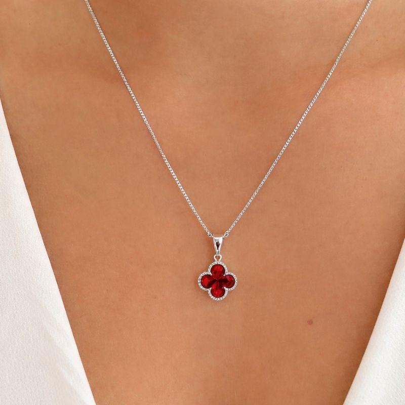 COLAR TREVO VERMELHO