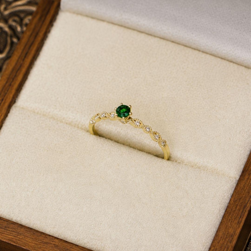ANEL SOLITARIO PEDRA VERDE C/ ZIRCONIA
