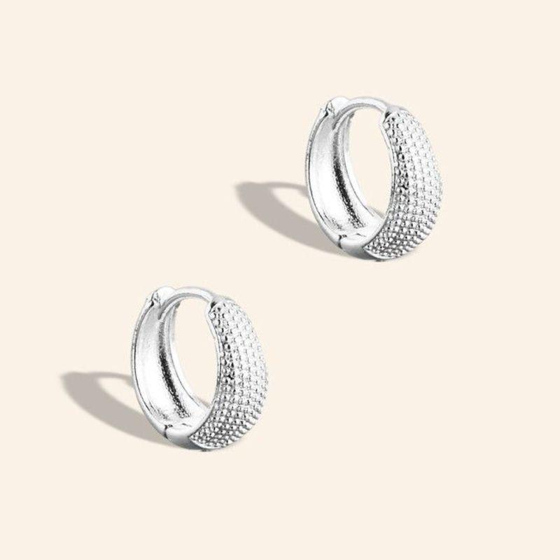 ARGOLA GOTA G DETALHES