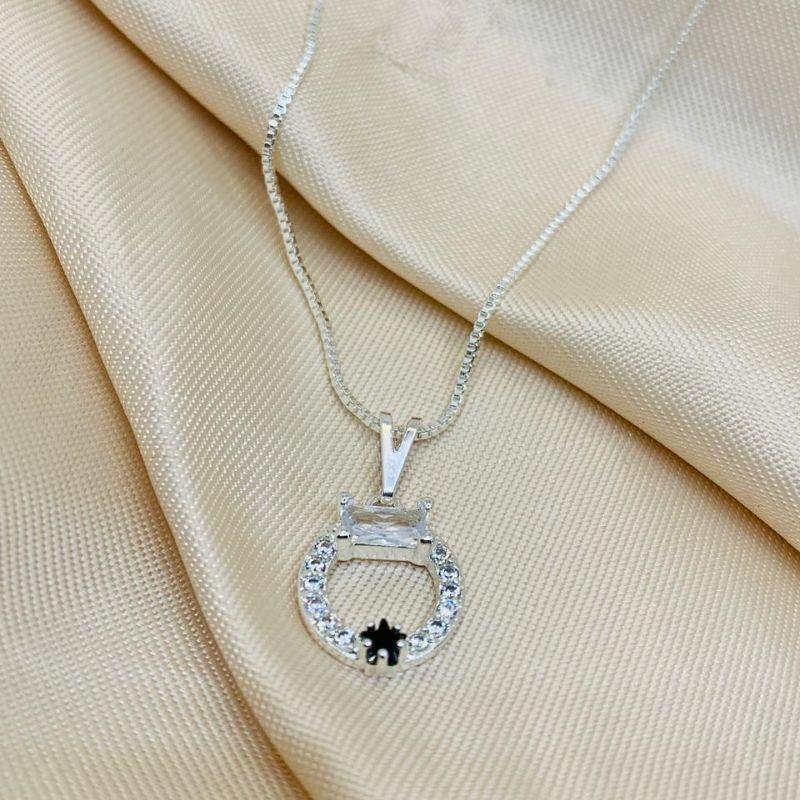 COLAR REDONDO CRAVEJADO ESTRELA PRETA