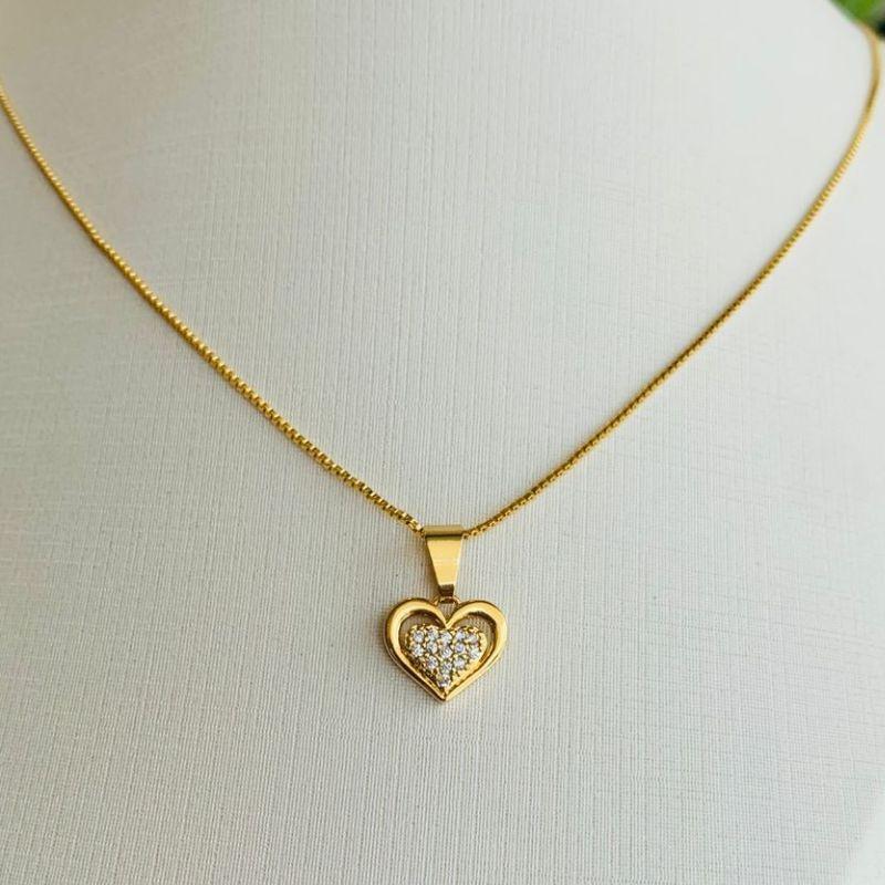 COLAR CORAÇAO MEIO CRAVEJADO