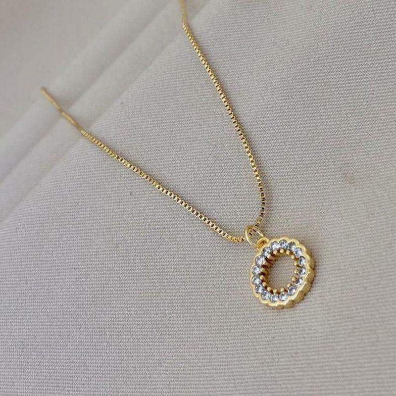 COLAR REDONDO VAZADO CRAVEJADO