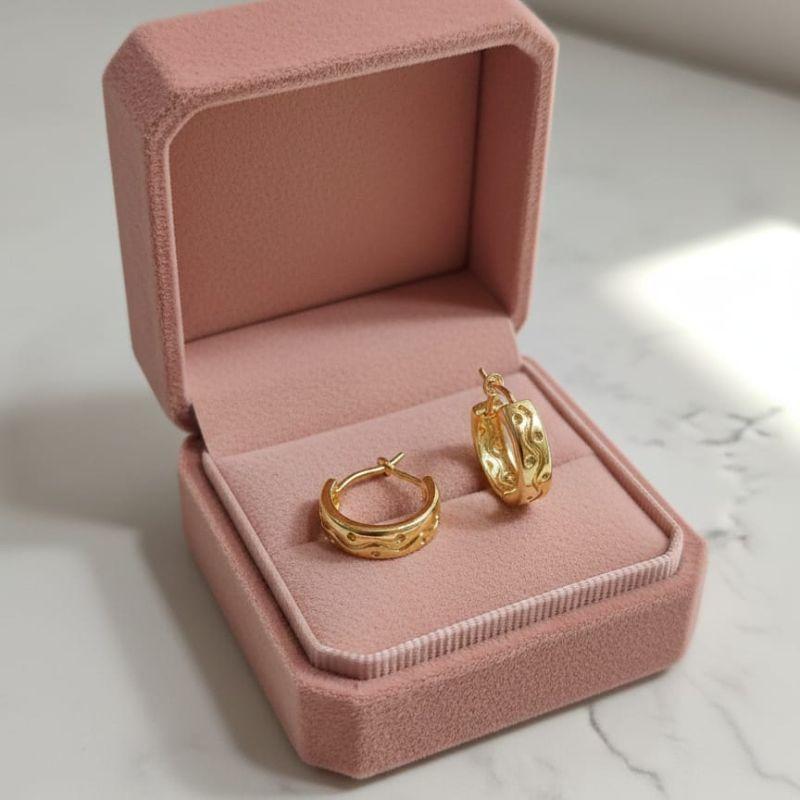 BRINCO ARGOLA COM DETALHE