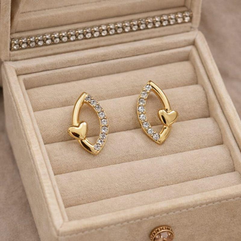 BRINCO CORAÇAO OVAL COM ZIRCONIA