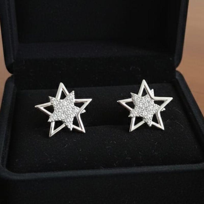 BRINCO ESTRELA CRAVEJADA