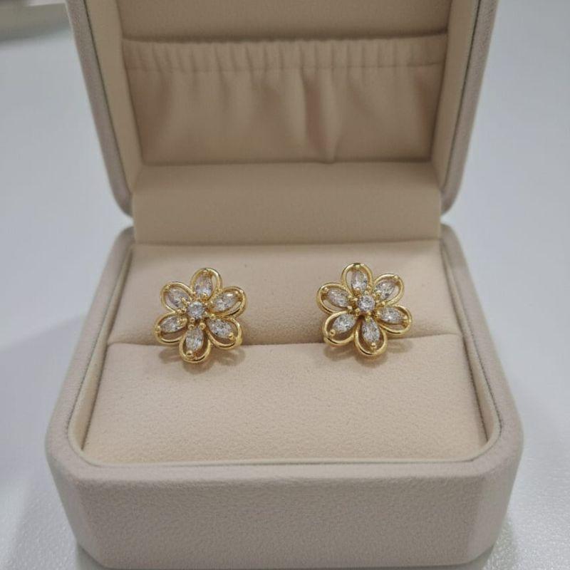 BRINCO FLOR ZIRCONIA