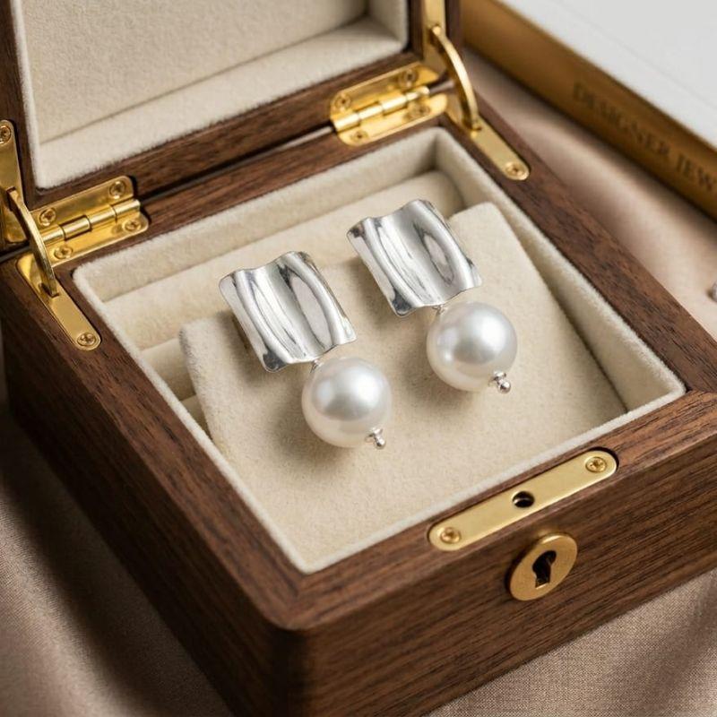 BRINCO QUADRADO/ PEROLA