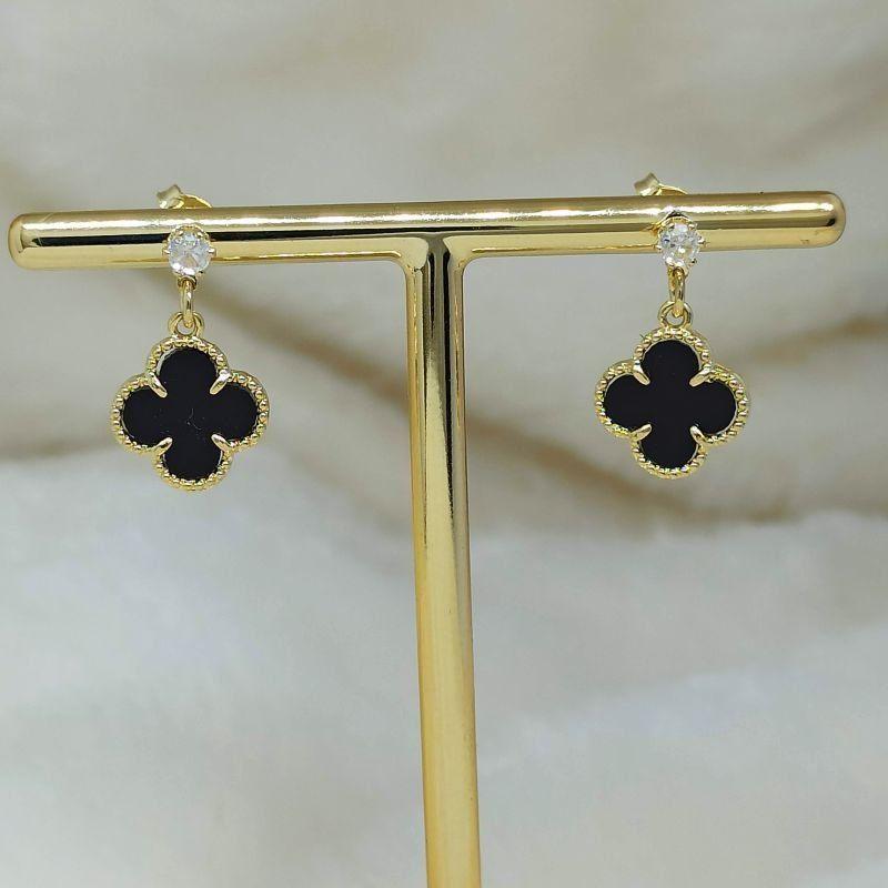 BRINCO TREVO PRETO P