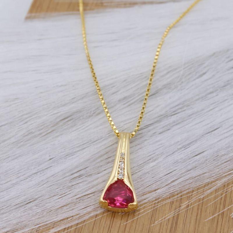 COLAR TRIANGULO ROSA