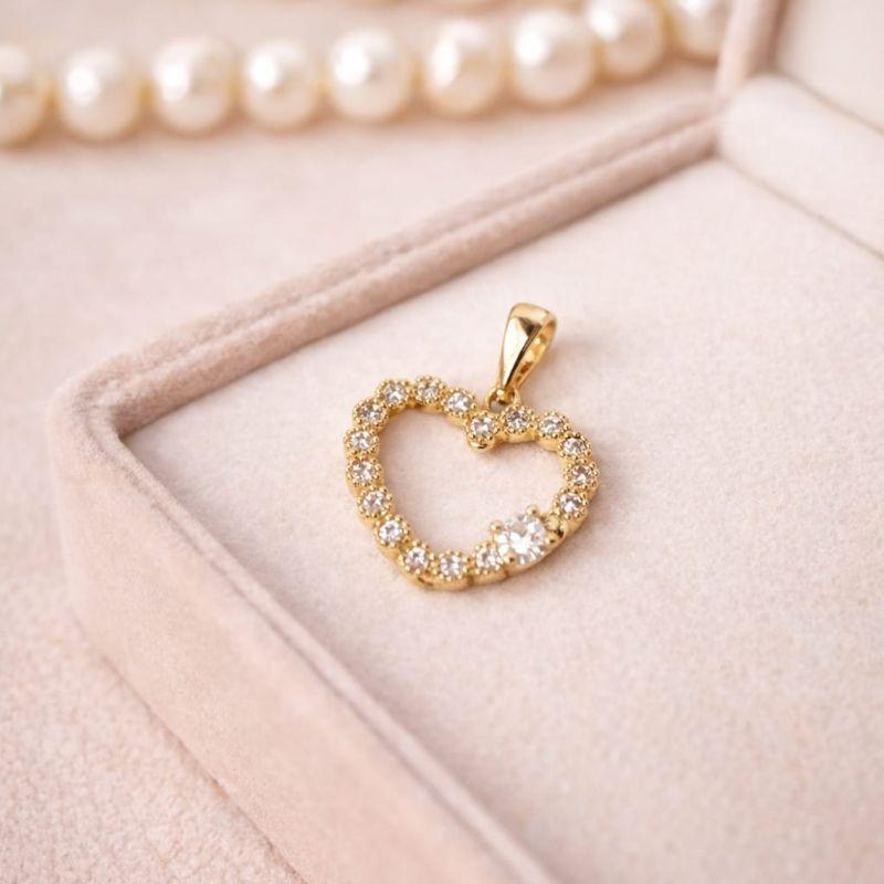 PINGENTE CORAÇAO VAZADO CRISTAL