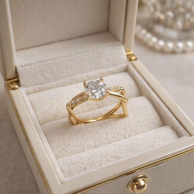 ANEL SOLITARIO TRANÇADO C/ ZIRCONIA