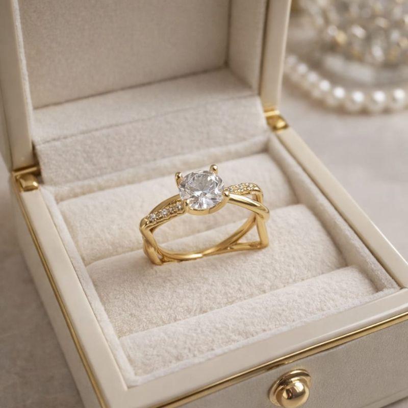 ANEL SOLITARIO TRANÇADO C/ ZIRCONIA